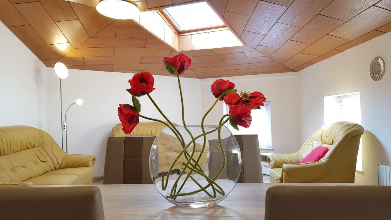 Elena Flat Mohn Duisburg Zentrum Buitenkant foto