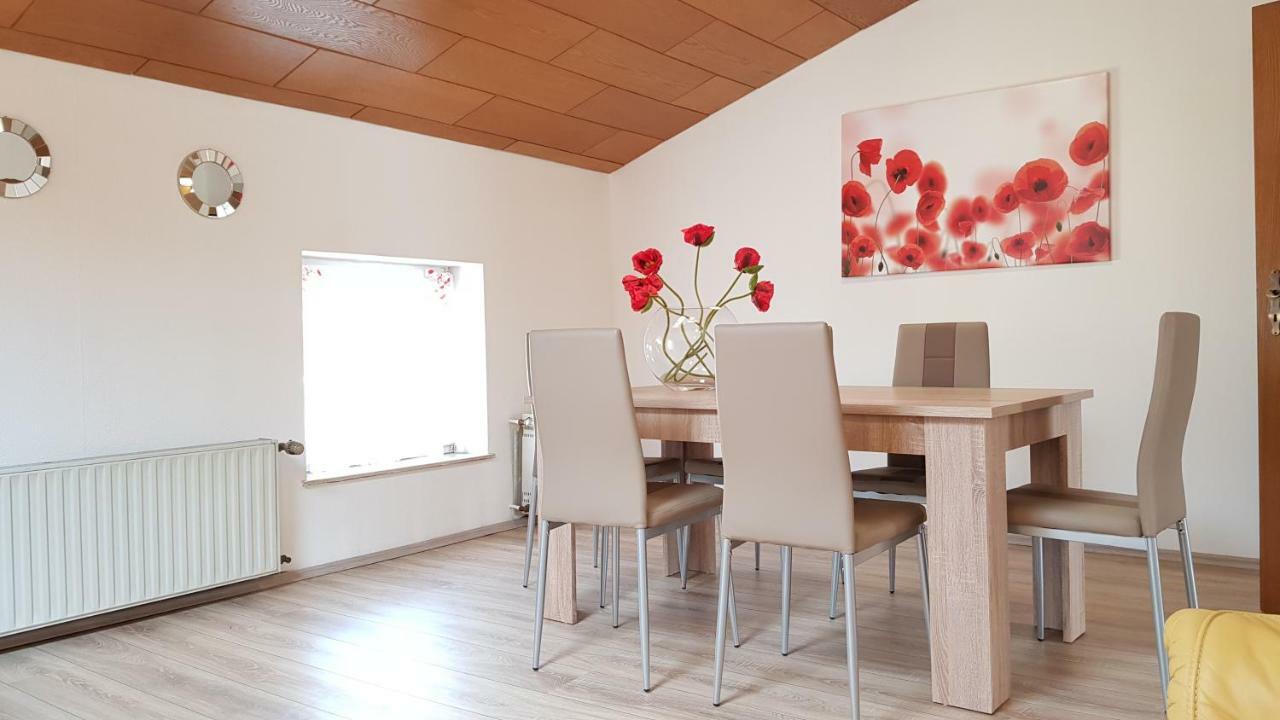 Elena Flat Mohn Duisburg Zentrum Buitenkant foto